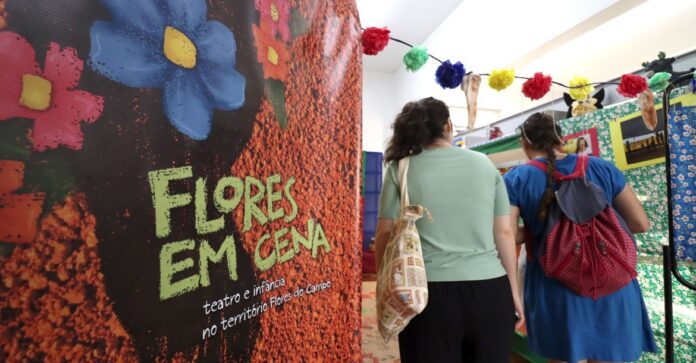 Exposição mostra trabalho teatral com crianças em Londrina, abre sexta com bate-papo
