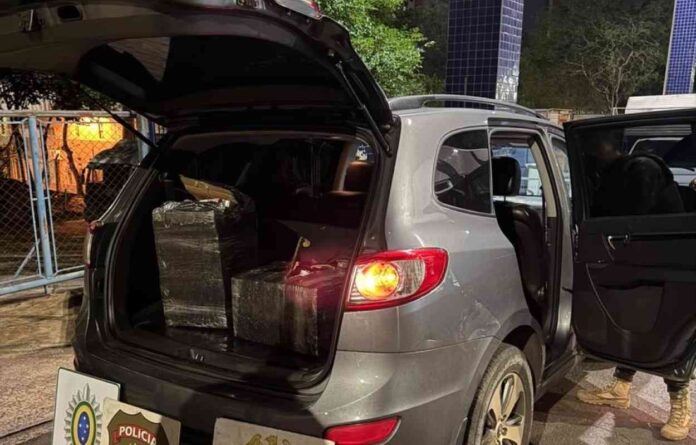 Polícia Federal apreende essência de narguilé e eletrônicos em Foz do Iguaçu