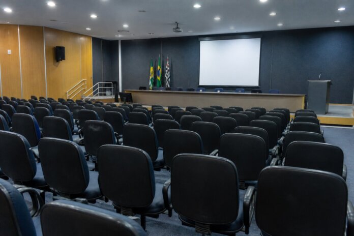 Palestra gratuita sobre Reforma Tributária acontece terça em Campo Mourão