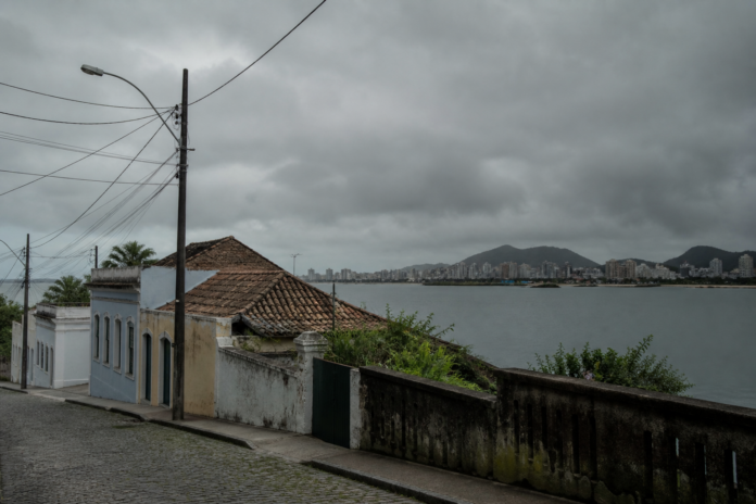 Castro terá chuva à tarde nesta terça com máxima de 20°C