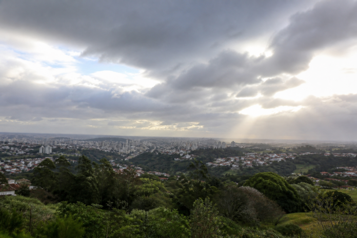 Chuva diminui em Maringá a partir de terça-feira; confira a previsão