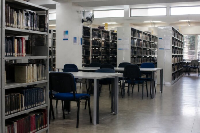 Leitor de Foz do Iguaçu devora 208 livros por ano, é embaixador da Feira do Livro