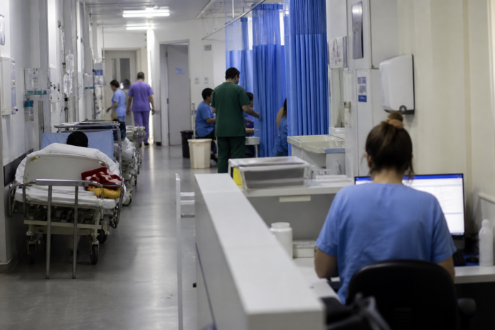 Castro abre 32 vagas para técnico em enfermagem: inscrições começam terça
