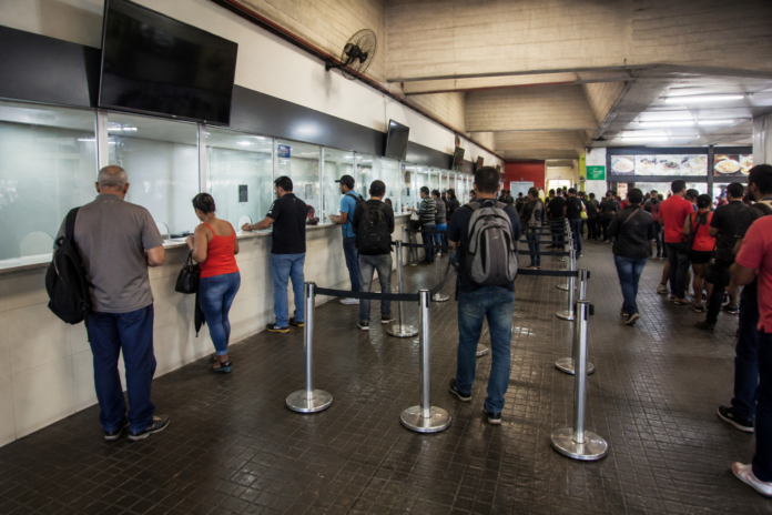 Procon Maringá atende na terça-feira no Terminal Urbano: veja como