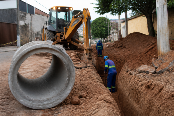 Toledo ganha adutora de 5,5 km para bombear 300 mil litros de água por hora