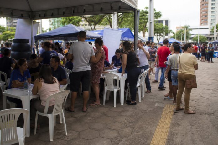 Londrina mobiliza trabalhadores contra escala 6×1, Senado vota PEC na quarta