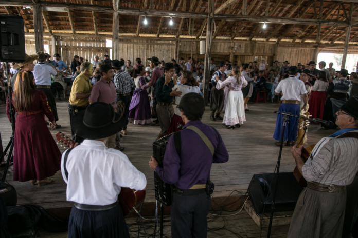 CTG Tradição Cultural faz Domingueira no dia 20 de setembro em Marechal Cândido Rondon