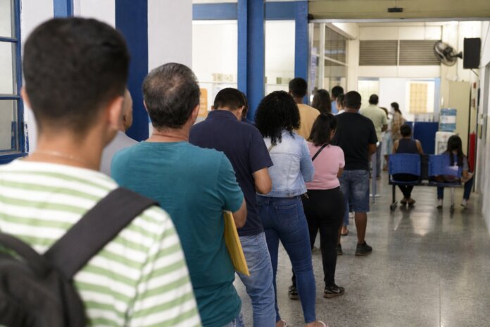 51 vagas de auxiliar geral em Paranavaí, seleção acontece terça-feira