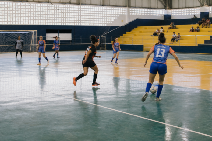 JS Esportes lidera o feminino de futsal em Marechal Cândido Rondon, Fênix estreia com vitória
