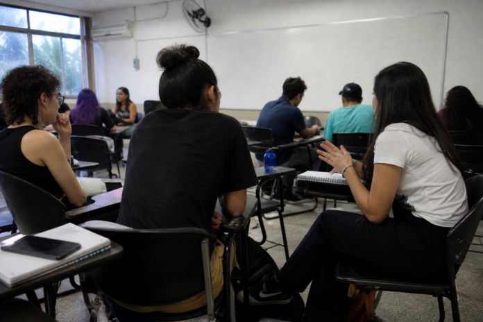 Duas feiras de profissões abrem inscrições em Curitiba: veja quando e onde