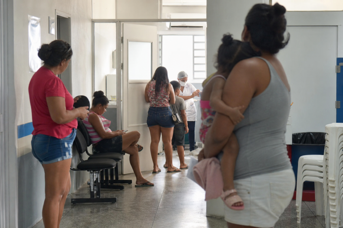 Francisco Beltrão abre 5 postos de saúde neste sábado para atualizar vacinação