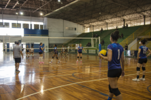 Londrina Futsal enfrenta Telêmaco Borba em duelo que define acesso ao mata-mata
