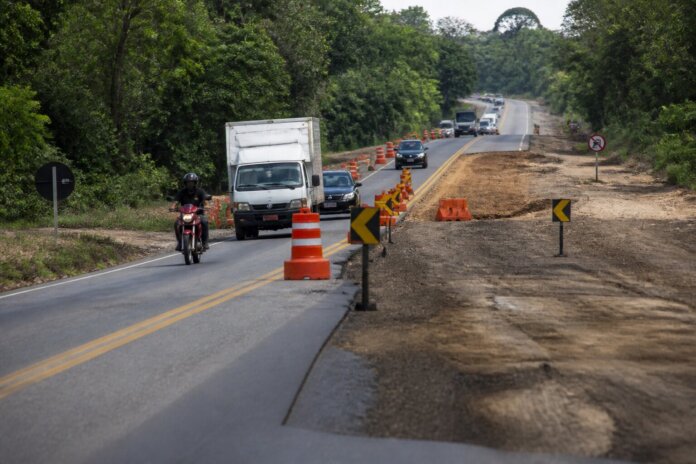 BR-277 e PR-466 têm bloqueios para obras
