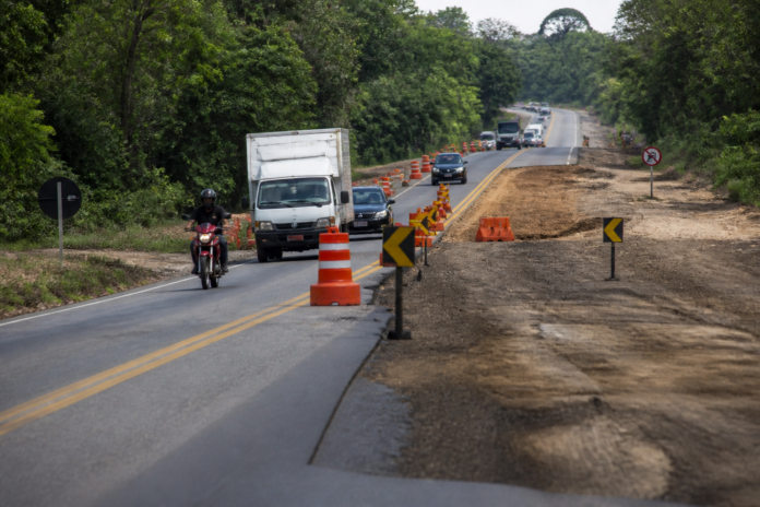 BR-277 e PR-466 têm bloqueios para obras