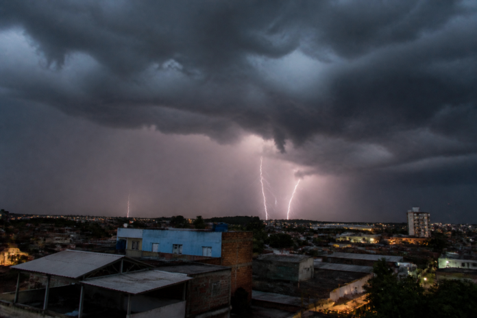 Paraná tem chuva fraca nesta quarta, tempestades voltam quinta e sexta