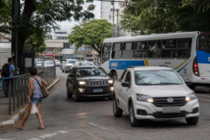 Paranaguá usa carreta com câmeras para estudar trânsito e melhorar circulação