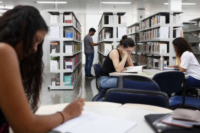 Escola Roberto Alves Lima Júnior fica em 3º lugar em projeto nacional de cidadania