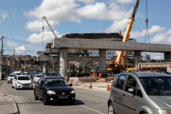 Curitiba reabre licitação para viaduto sobre Linha Verde no Xaxim, prazo até outubro