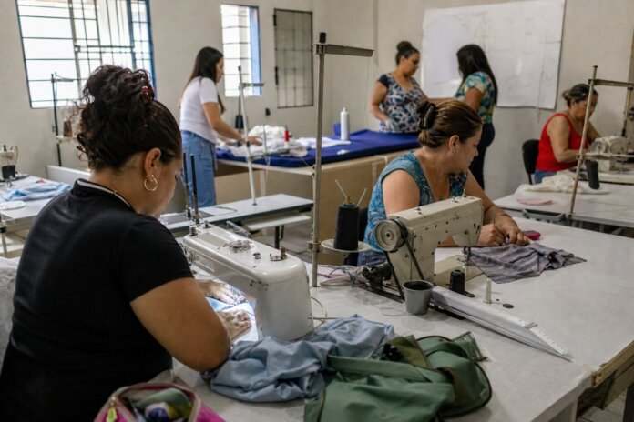 Umuarama abre 70 vagas em cursos gratuitos de confecção: inscrições até 21 de setembro