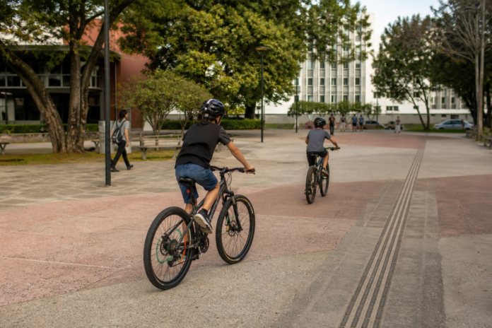 UEL abre 40 vagas para aulas gratuitas de ciclismo infantil às segundas e quartas
