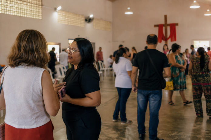 Pastoral dos Surdos reúne pessoas e familiares em encontro em Almirante Tamandaré