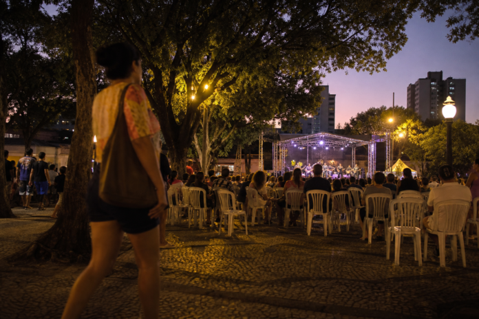Paranavaí recebe espetáculo gratuito sobre Cascatinha & Inhana na quarta-feira