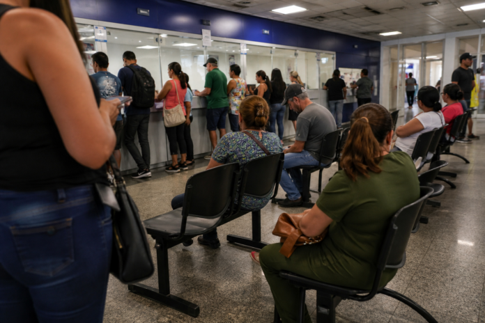 Unimed abre unidade própria no Shopping Curitiba com atendimento e laboratório