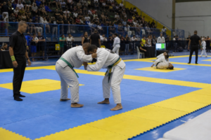 Aos 9 anos, menino de Castro é tetracampeão paranaense de Jiu-Jitsu em oito meses