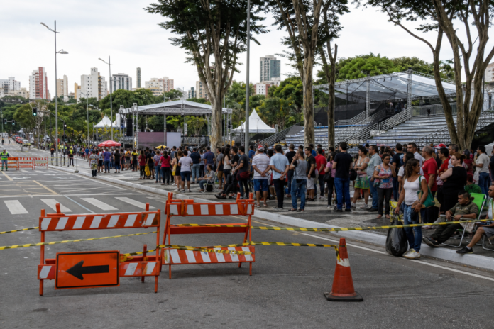 Desfile de 7 de Setembro interdita 21 vias ao redor do Diva Paim Barth