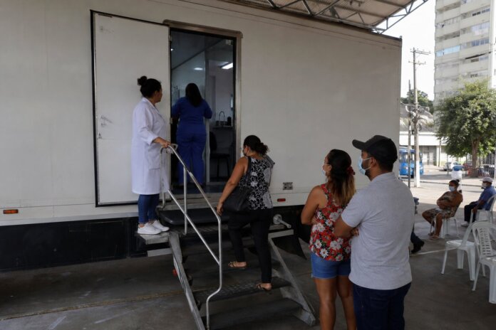 Carreta do Ministério da Saúde atende em Ponta Grossa com tomografia e ultrassom