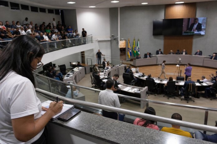 Grupo Escoteiro Gralha Azul completa mais de 40 anos reconhecido na Câmara de Araucária