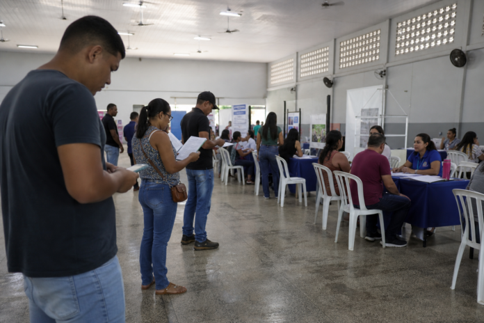 700 vagas de emprego no Portal da Foz, Agência do Trabalhador faz mutirão na quarta