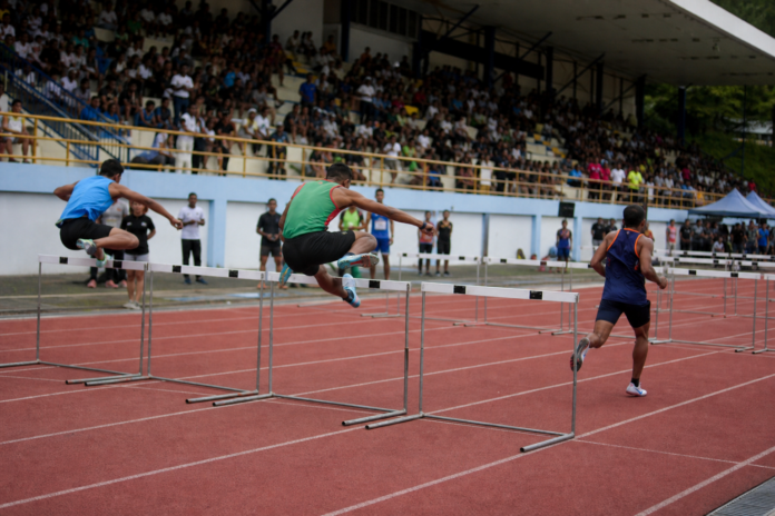 Alison dos Santos vence Liga Diamante pela 3ª vez nos 400 m com barreiras