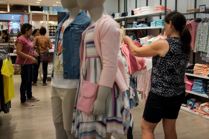 Carter's fecha 29 lojas nos EUA após 161 anos, consumidores migram para grandes redes