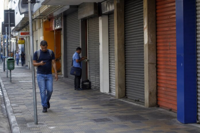 Terça-feira é feriado só em Curitiba