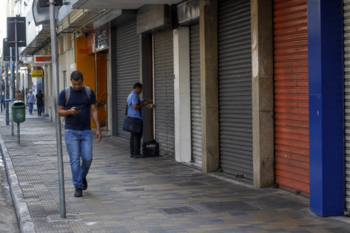 Terça-feira é feriado só em Curitiba
