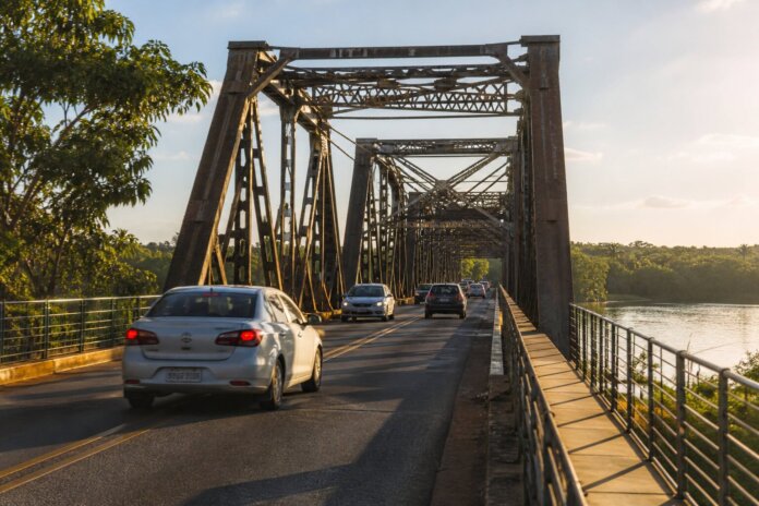 Ponte da Integração abre para carros em 14 de setembro, documento custa R$ 63,85 no Brasil