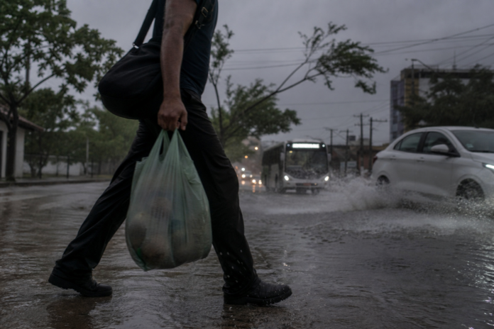 Paraná enfrenta sequência de temporais até sábado, regiões Oeste e Noroeste são as mais afetadas