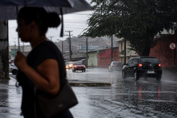 Paraná enfrenta sequência de temporais até sábado, regiões Oeste e Noroeste são as mais atingidas
