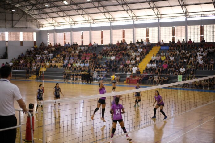 Londrina Vôlei e Sancor Vôlei Londrina duelam no Moringão pela primeira vez