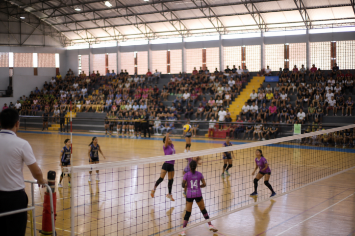 Londrina Vôlei e Sancor Vôlei Londrina duelam no Moringão pela primeira vez