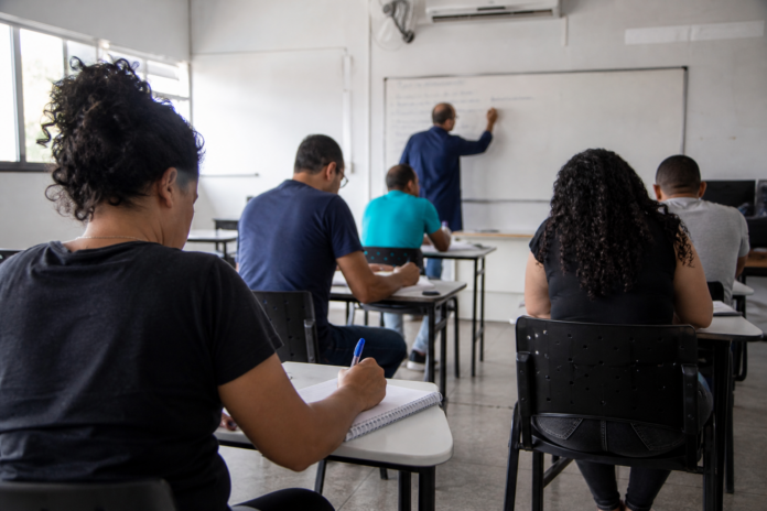 Londrina abre 465 vagas em cursos gratuitos de qualificação profissional