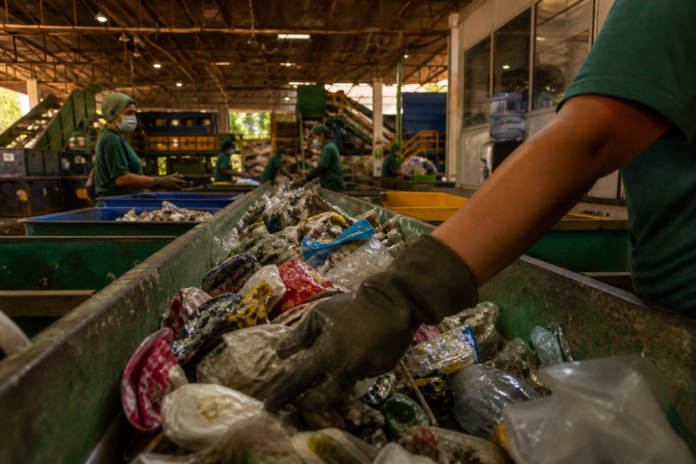 Grupo Philus integra tecnologias de reciclagem e energia em hub ambiental no Paraná