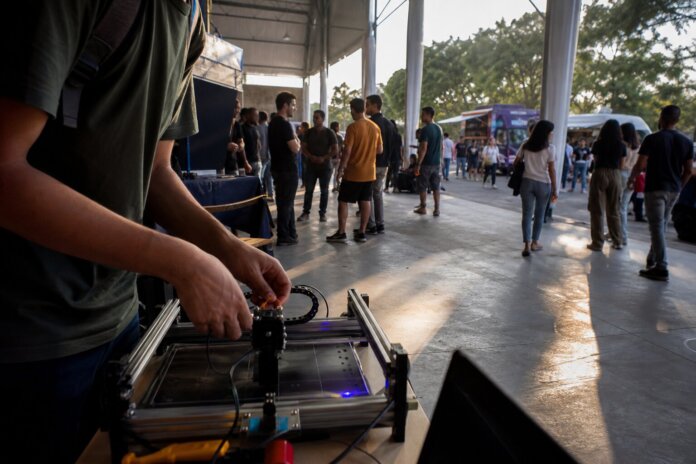 UTFPR abre campi em 9 cidades com feiras de profissões