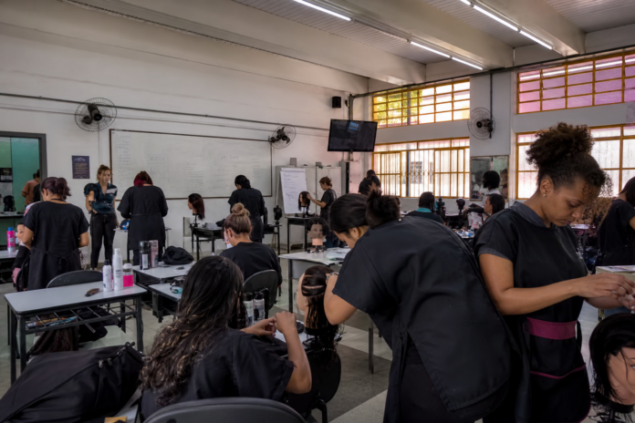 Londrina abre 465 vagas em 23 cursos profissionalizantes gratuitos do Senac