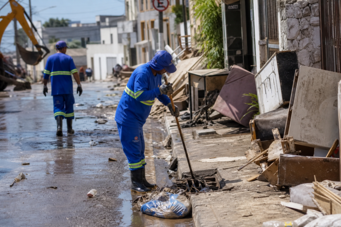 Sarandi mantém equipes em ação após temporal, barreira emergencial começa nesta terça