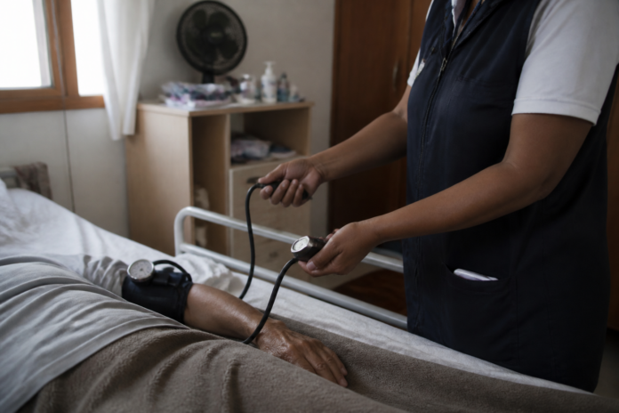 Ibiporã lança programa para atender pacientes acamados em casa