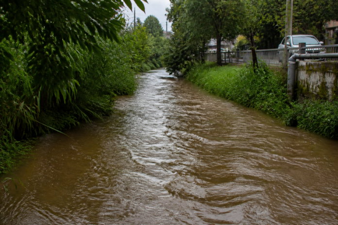 Chuva de até 70 mm eleva Córrego Progresso em Francisco Beltrão, Rio Marrecas permanece baixo