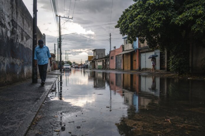 Ponta Grossa registra 85,4 mm de chuva em um dia, 10 áreas estão sob monitoramento
