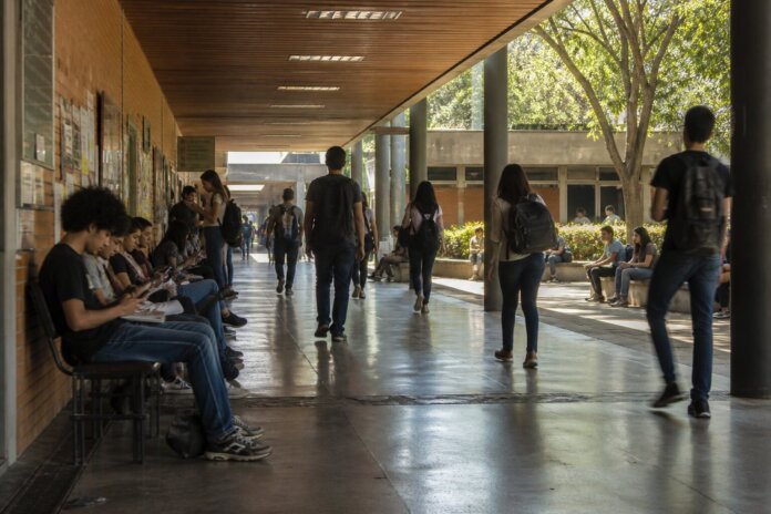 Unioeste Foz abre 20 vagas de mestrado em Saúde Pública: inscrições até 29 de outubro